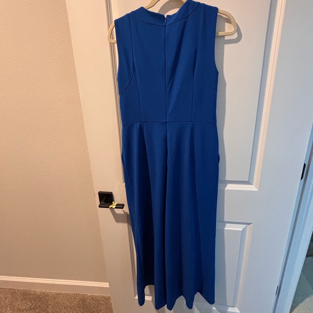 Elegant Blue Sleeveless Dress